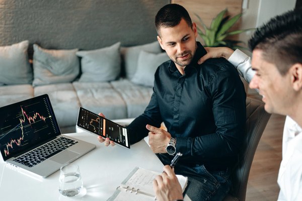 How Does Emerging Technology Shape the Future of Computing in the UK?